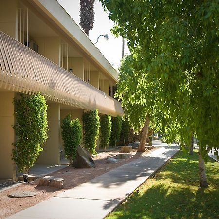 Days Inn By Wyndham Palm Springs Bagian luar foto